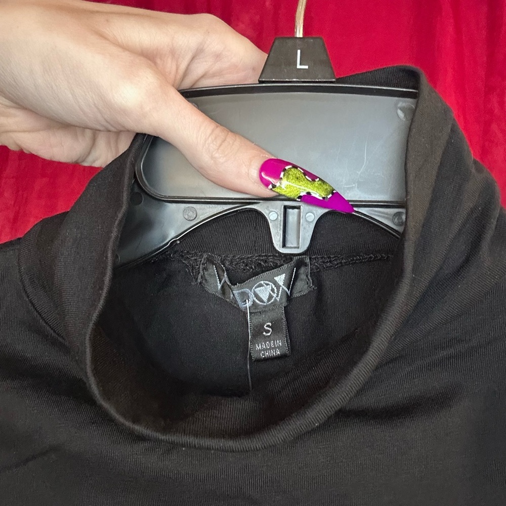 Dollskill Widow Sample - Picture 3 of 4